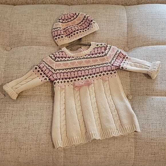 Beautiful Sweater Dress with matching hat. Size 3-6 Month - Picture 1 of 9
